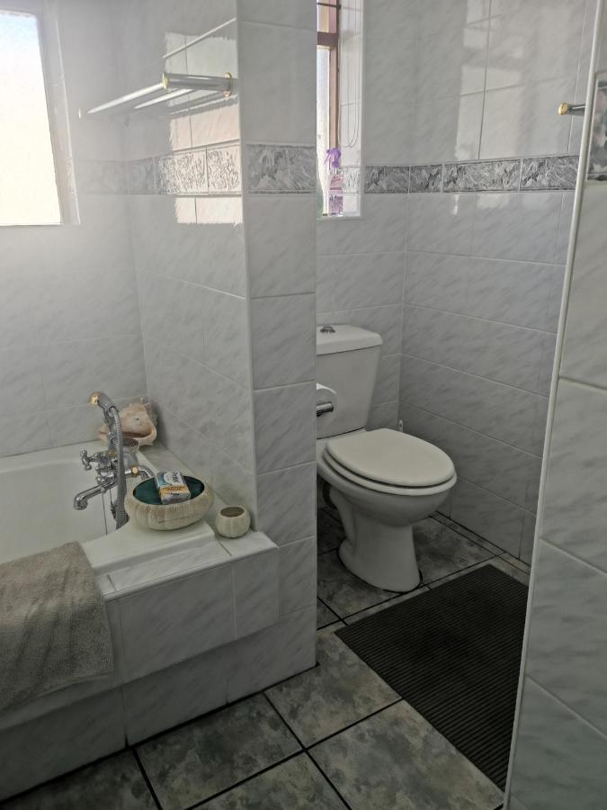 Appartamento Eikepark Self Catering Municipalità locale di Municipalità locale di Stellenbosch Esterno foto